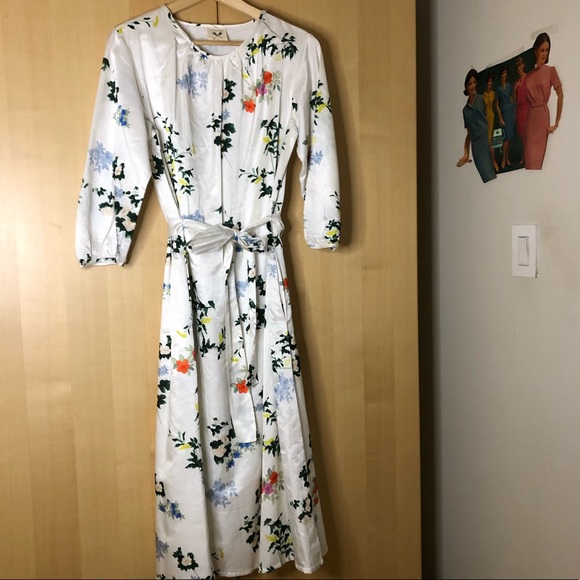 Beautiful silk dress with linen lining. Sz L. - Picture 1 of 4